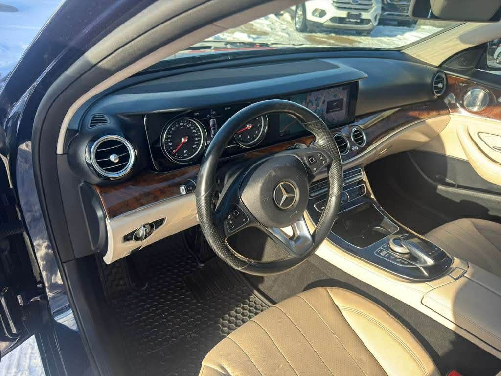 2017 Mercedes-Benz E-Class Image 14