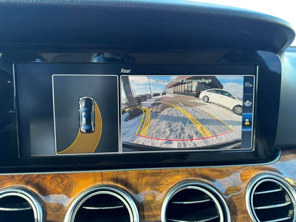 2017 Mercedes-Benz E-Class Image 19