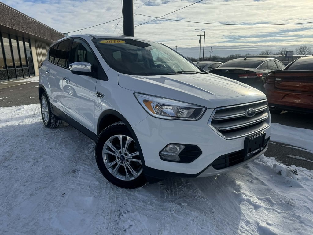 2019 Ford Escape Image 2