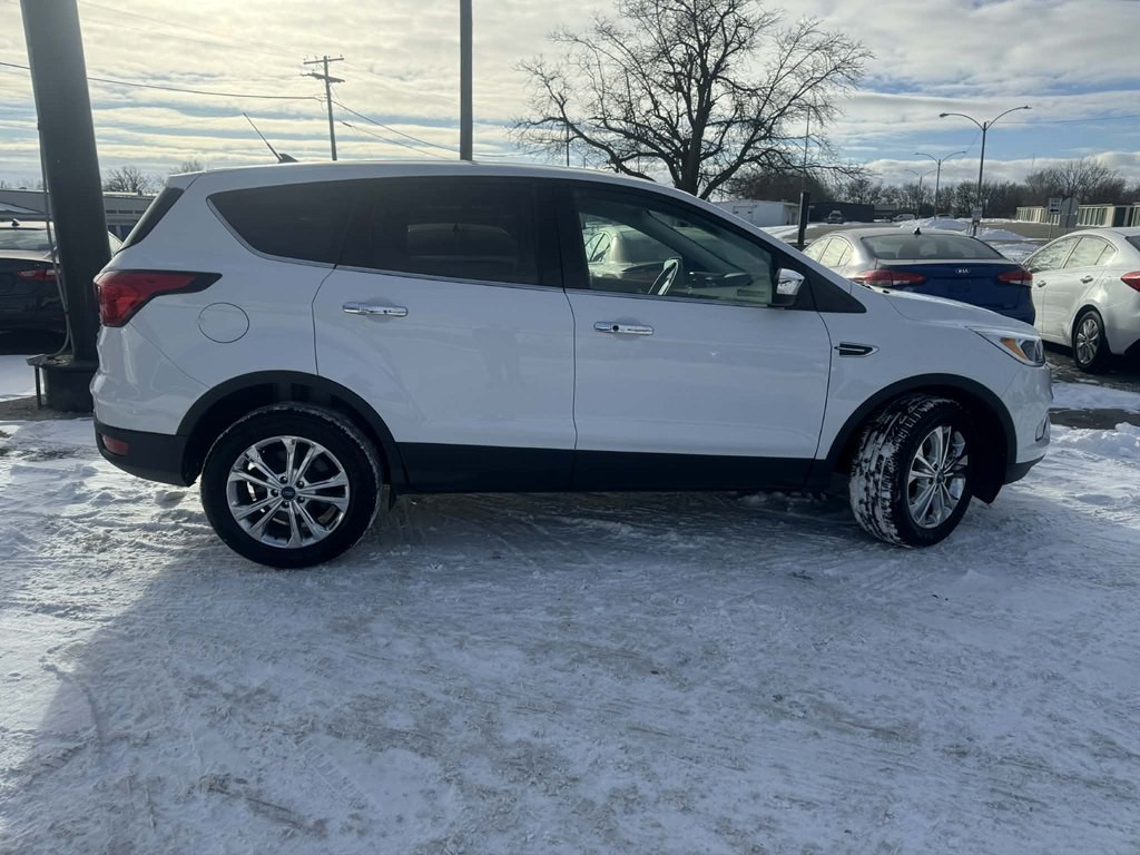 2019 Ford Escape Image 9