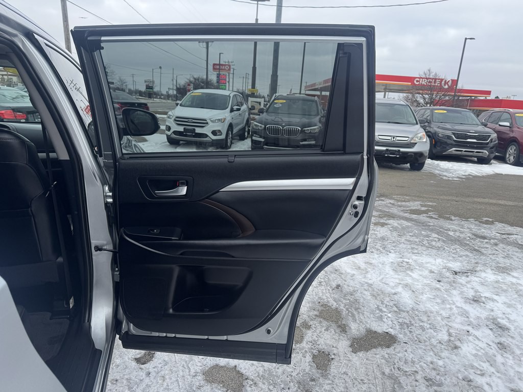 2019 Toyota Highlander Image 13