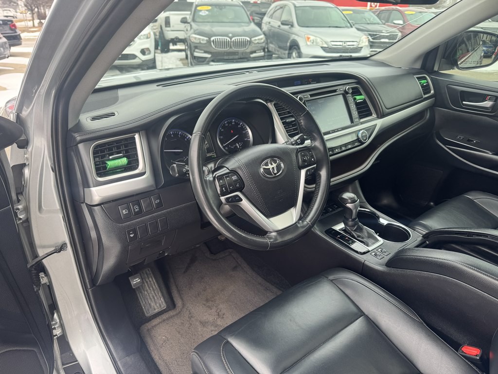 2019 Toyota Highlander Image 21