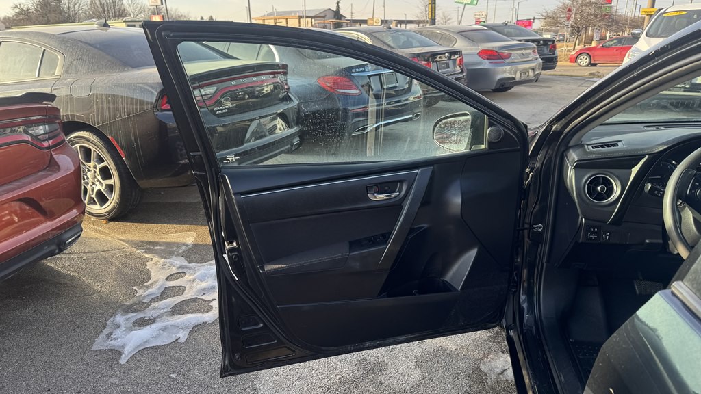 2019 Toyota Corolla Image 13