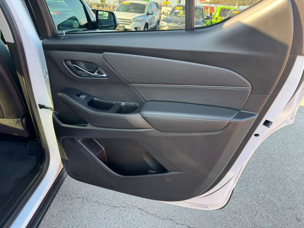 2020 Chevrolet Traverse Image 16