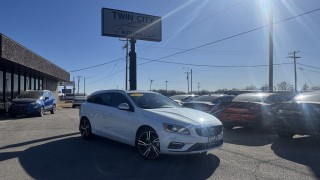 Image for 2017 Volvo V60 T6 R-DESIGN ID: 7212410