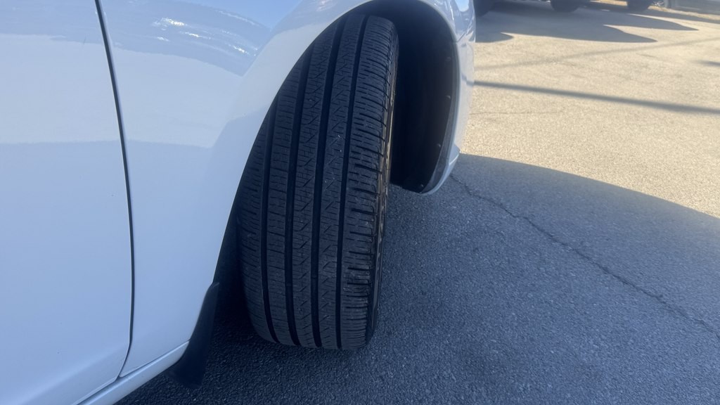 2017 Volvo V60 Image 12