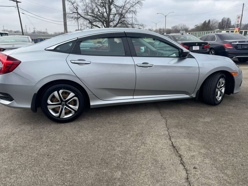 2016 Honda Civic Image 9