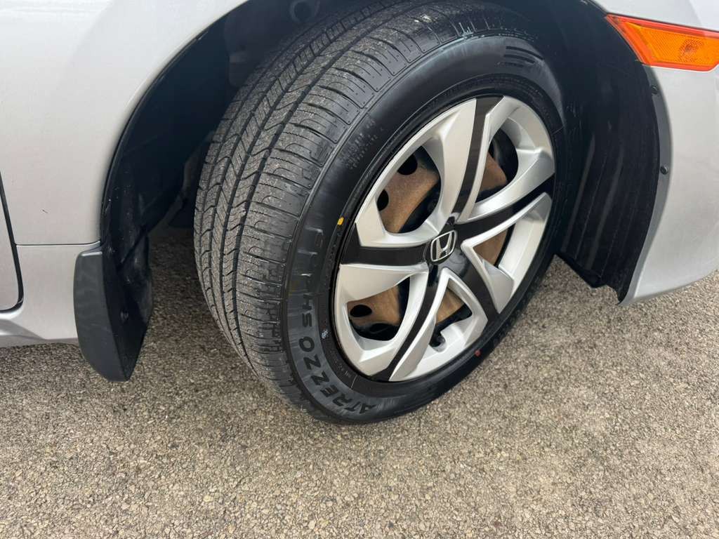 2016 Honda Civic Image 12