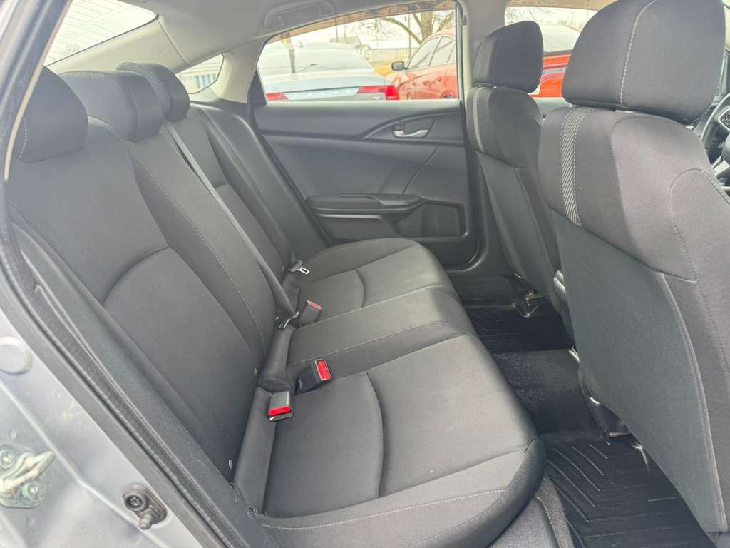 2016 Honda Civic Image 16