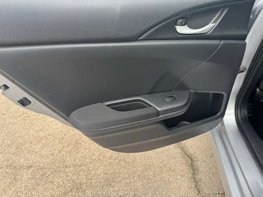 2016 Honda Civic Image 18