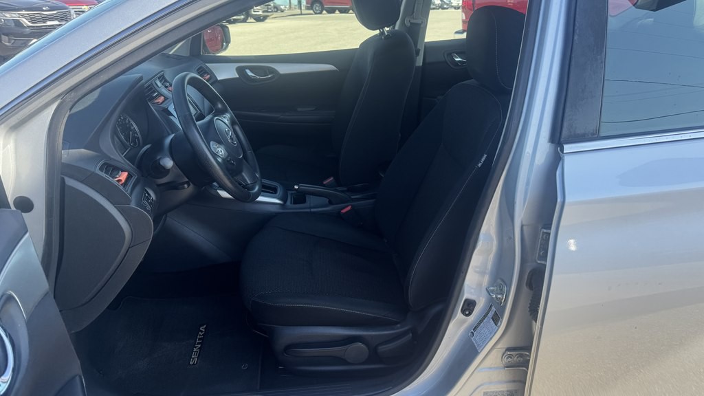 2019 Nissan Sentra Image 16