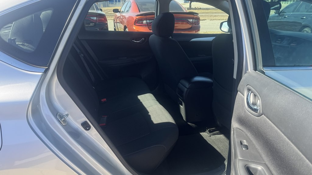 2019 Nissan Sentra Image 25