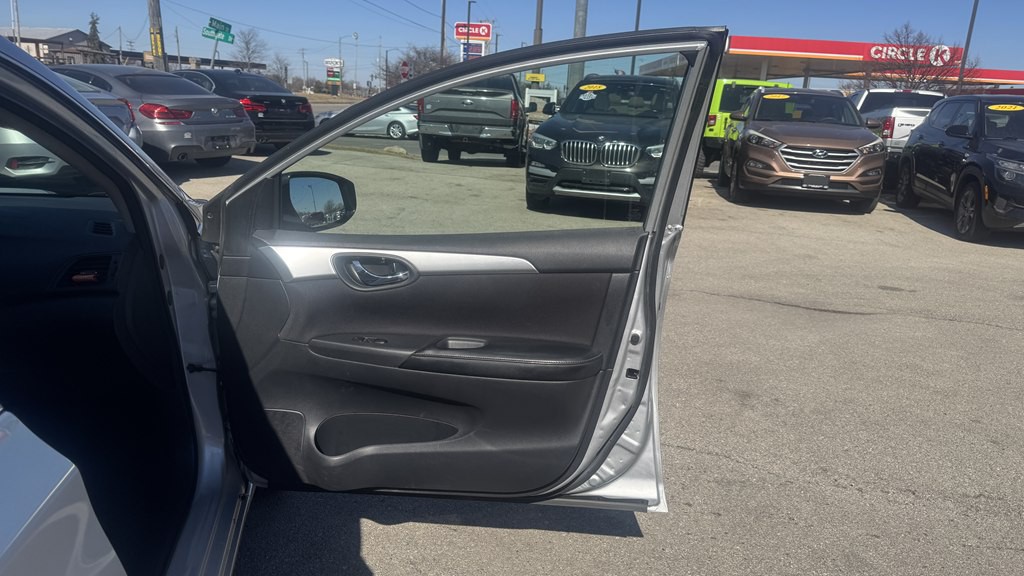 2019 Nissan Sentra Image 26