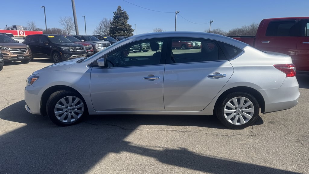 2019 Nissan Sentra Image 5