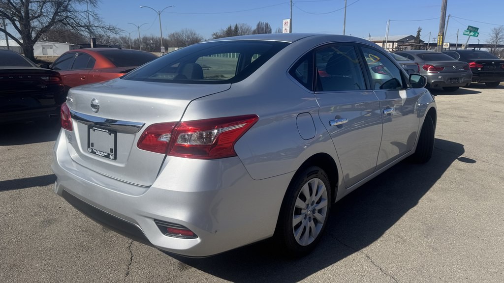 2019 Nissan Sentra Image 8