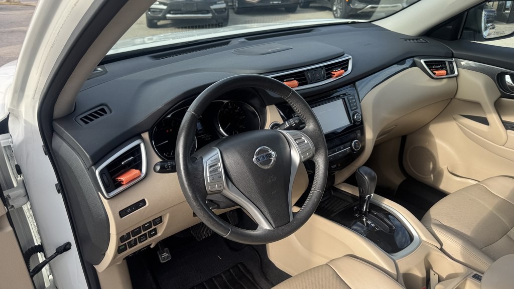 2016 Nissan Rogue Image 15