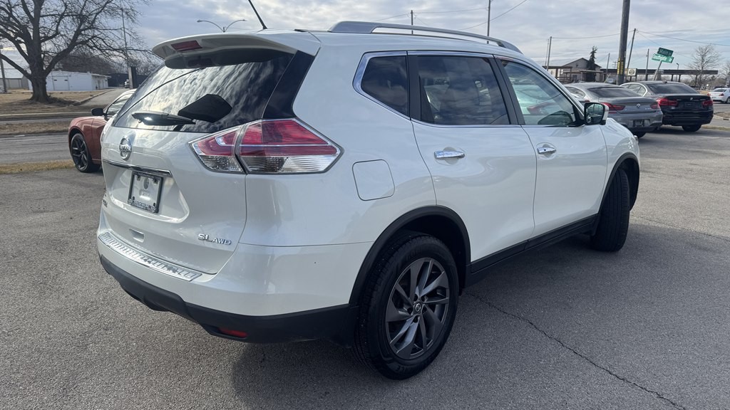 2016 Nissan Rogue Image 8