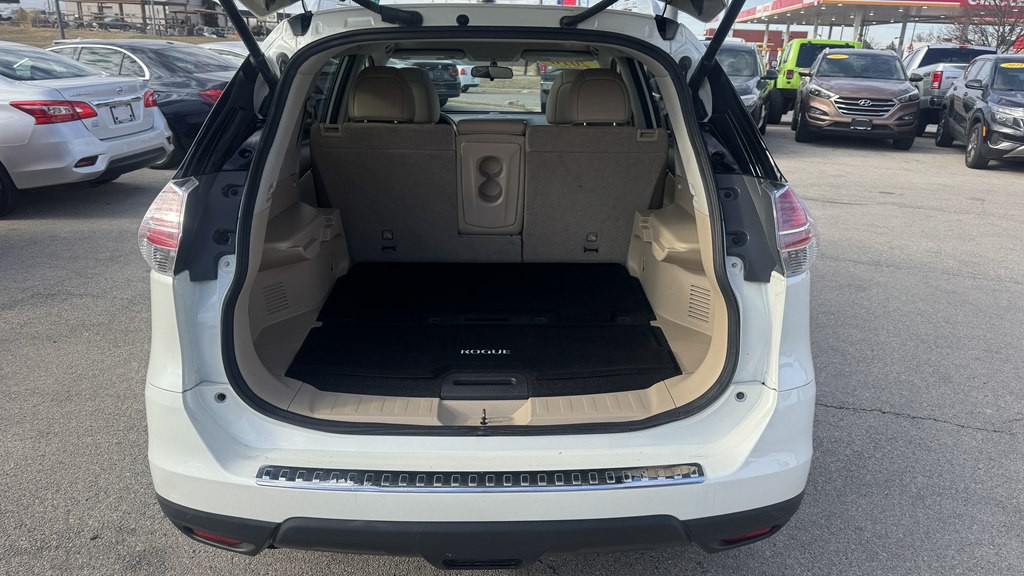 2016 Nissan Rogue Image 11
