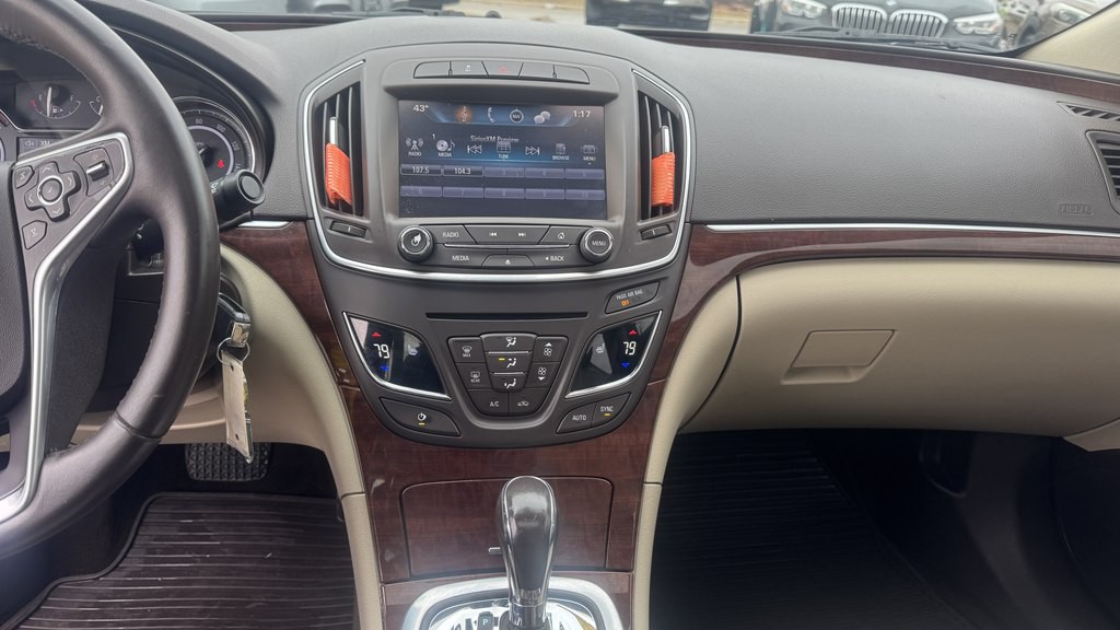 2016 Buick Regal Image 18