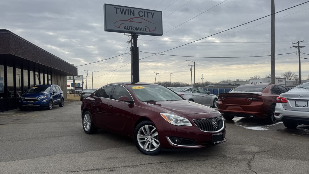2016 Buick Regal Image 1