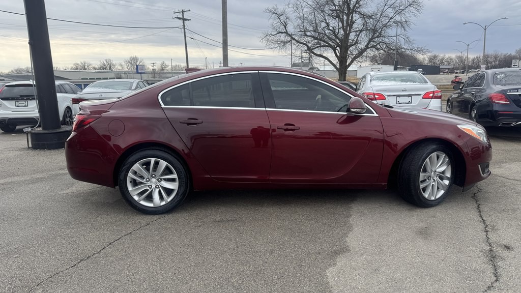 2016 Buick Regal Image 9