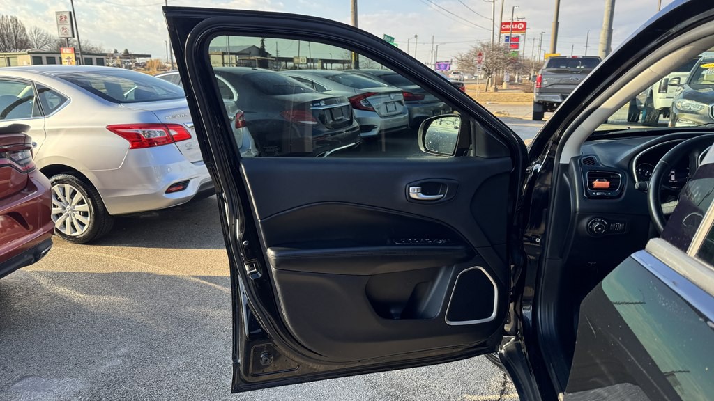 2018 Jeep Compass Image 14