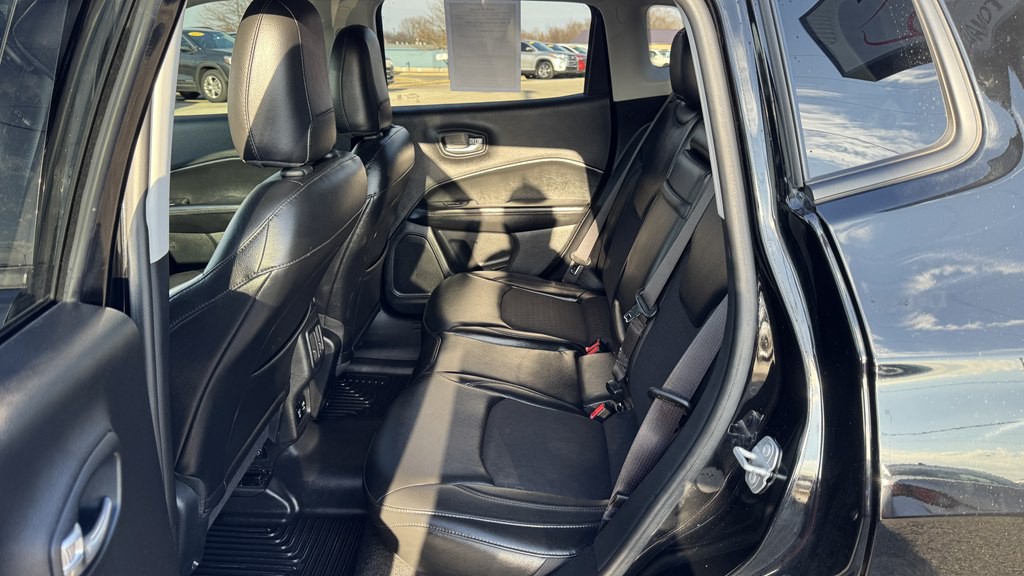 2018 Jeep Compass Image 22