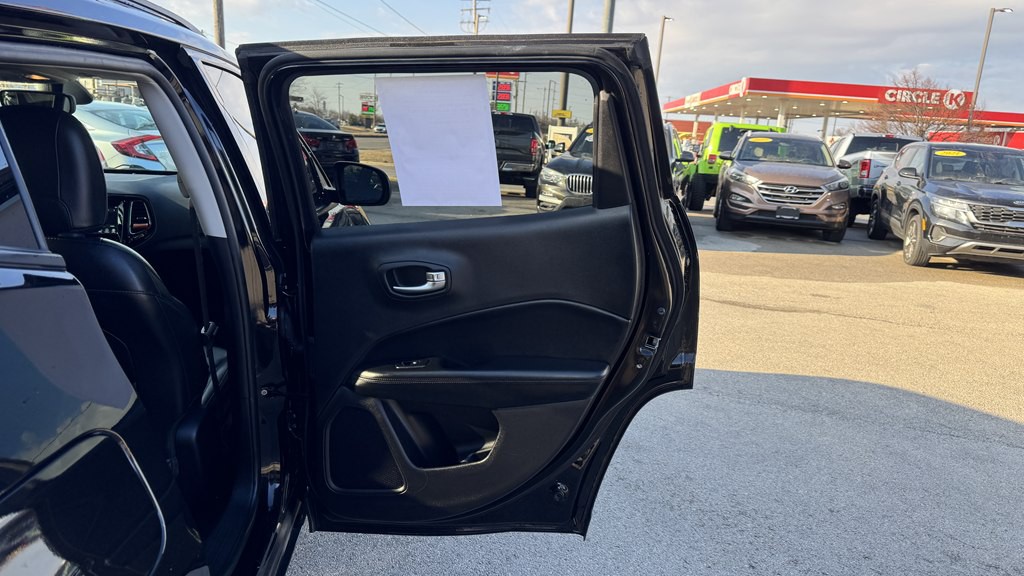 2018 Jeep Compass Image 24