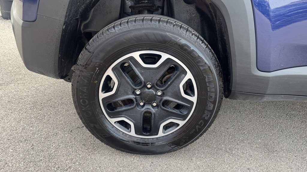 2017 Jeep Renegade Image 13