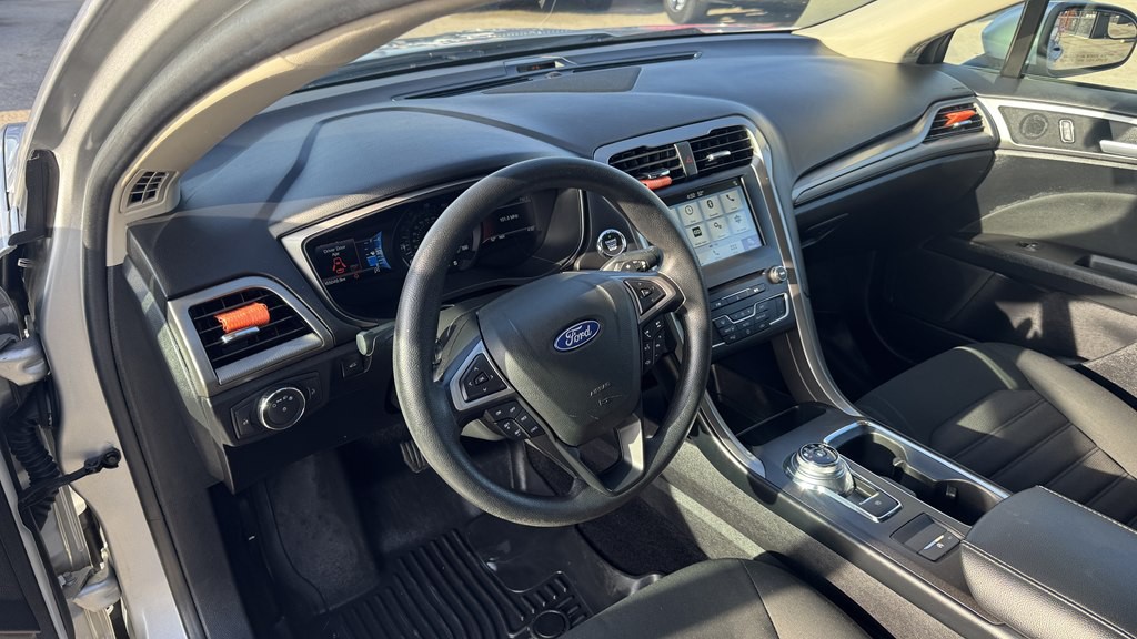 2018 Ford Fusion Image 15