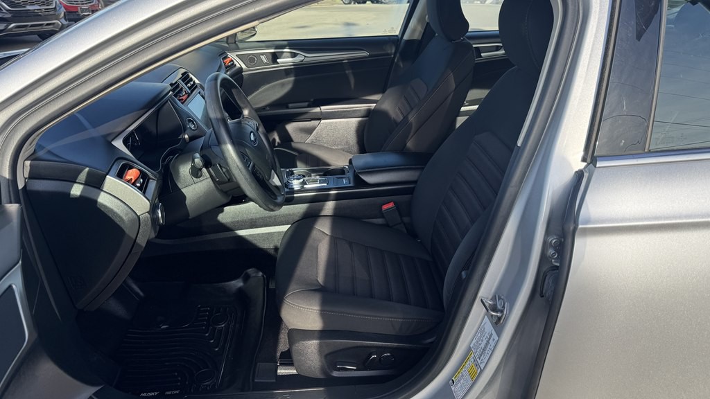 2018 Ford Fusion Image 16