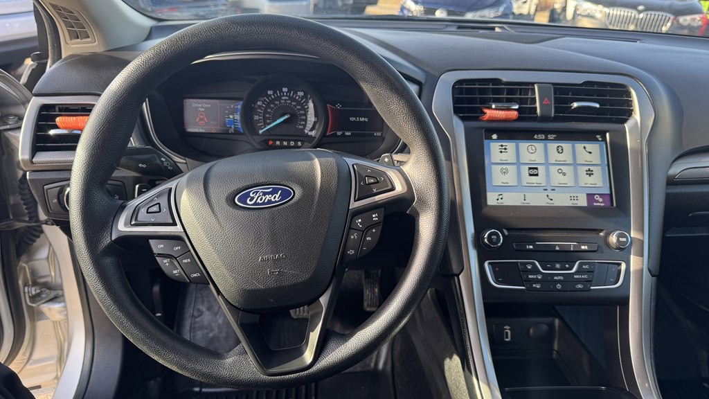 2018 Ford Fusion Image 17