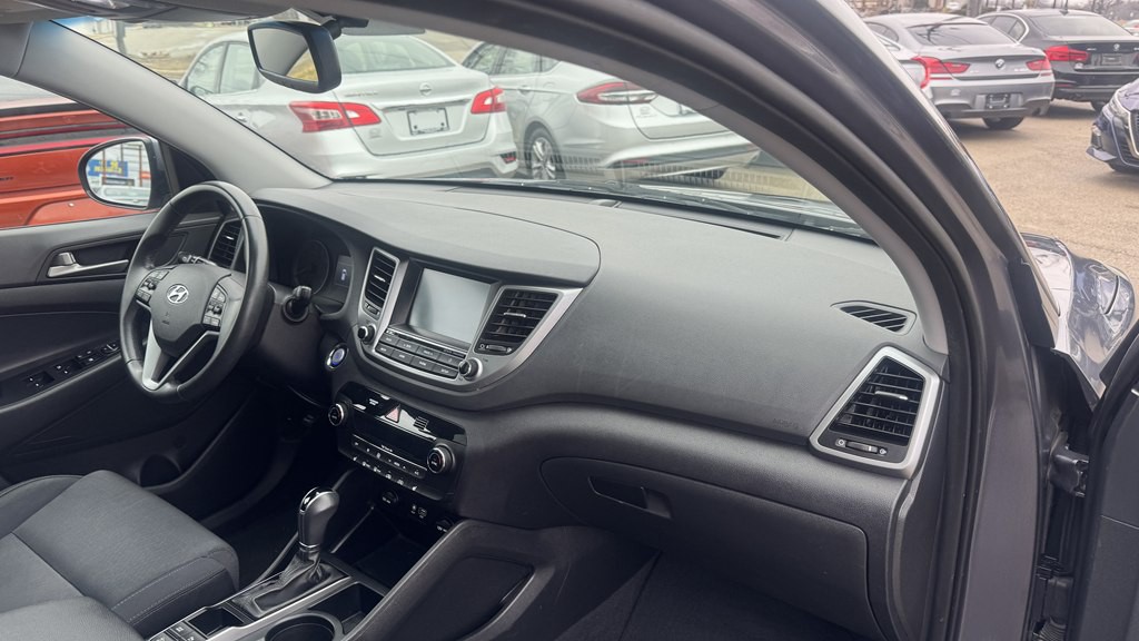 2018 Hyundai Tucson Image 25