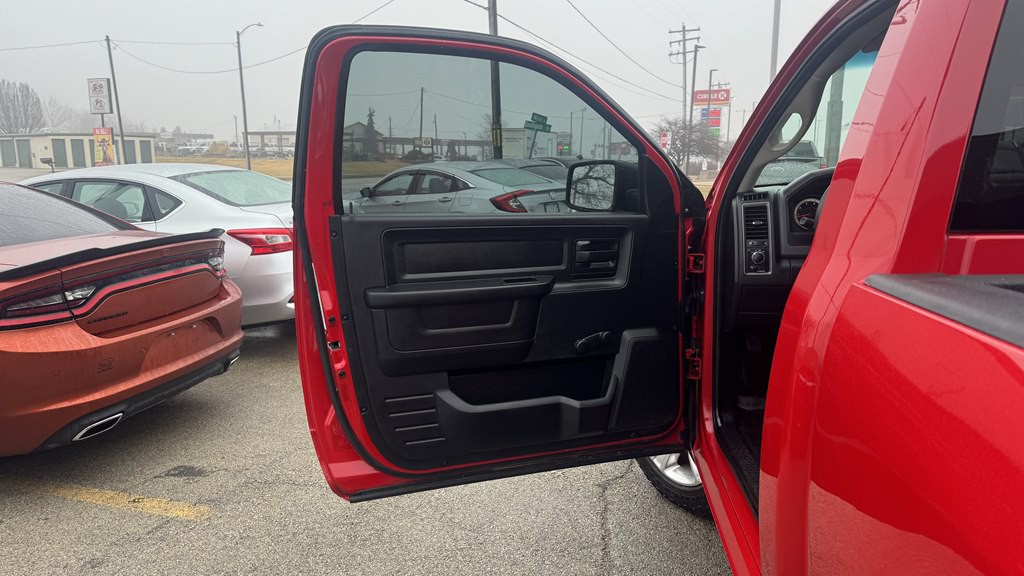 2014 RAM 1500 Image 13