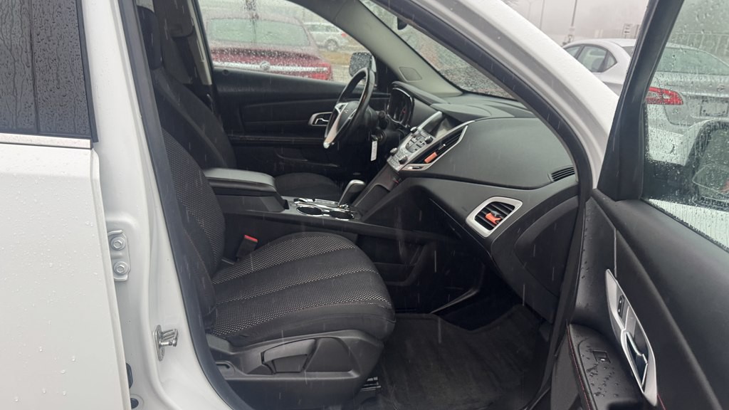 2015 GMC Terrain Image 28