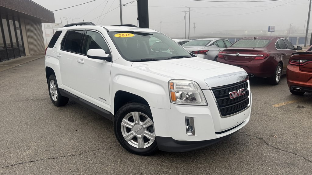 2015 GMC Terrain Image 2