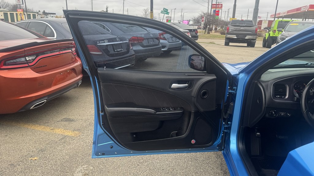 2016 Dodge Charger Image 14