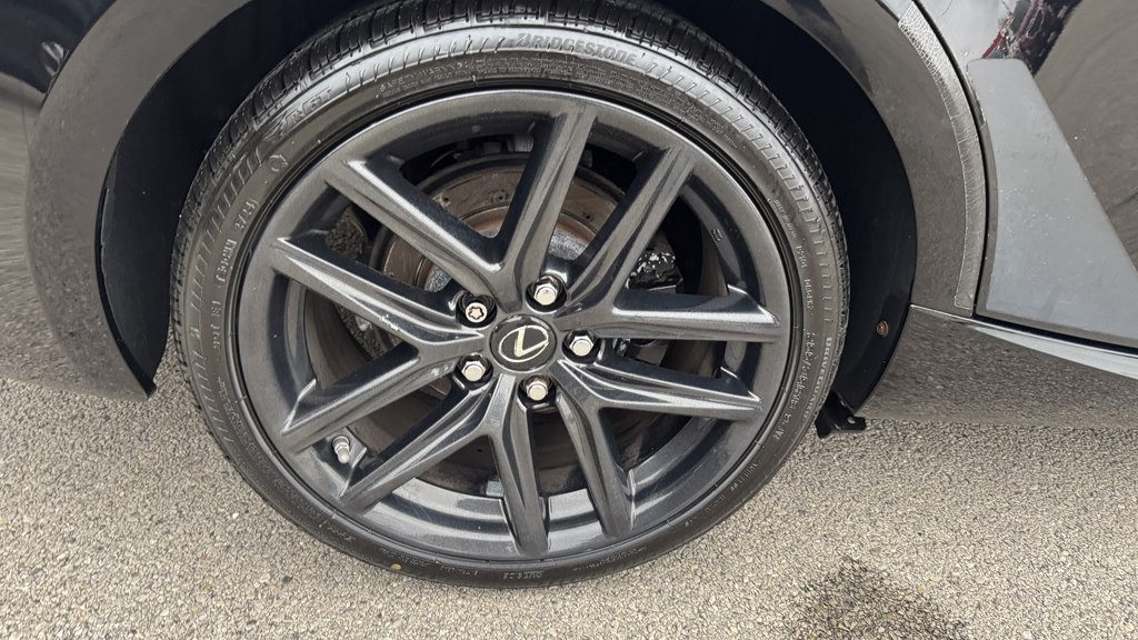 2015 Lexus IS Image 13