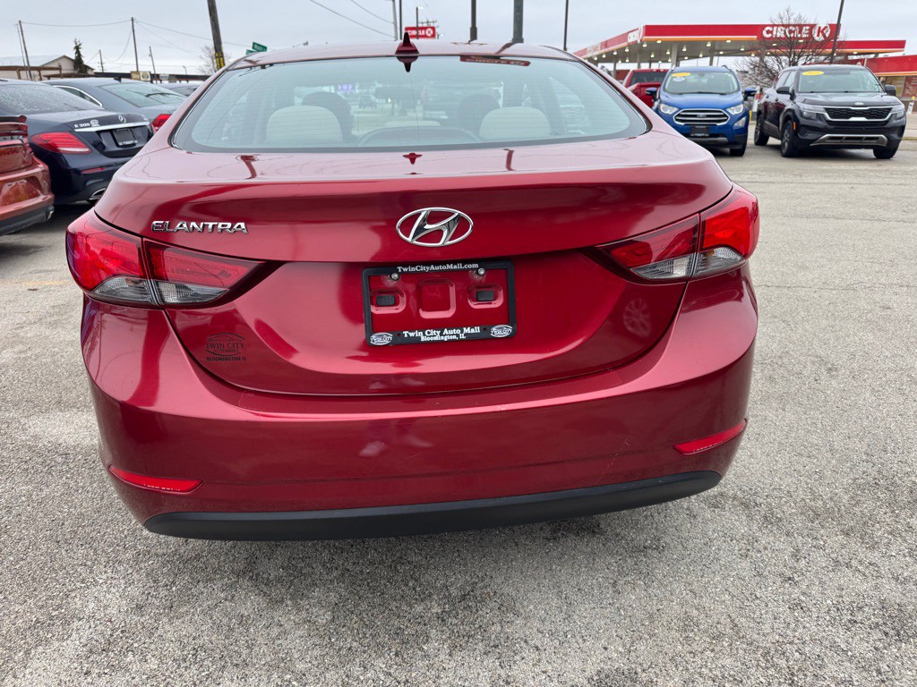 2016 Hyundai Elantra Image 7