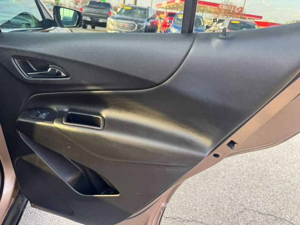 2019 Chevrolet Equinox Image 15