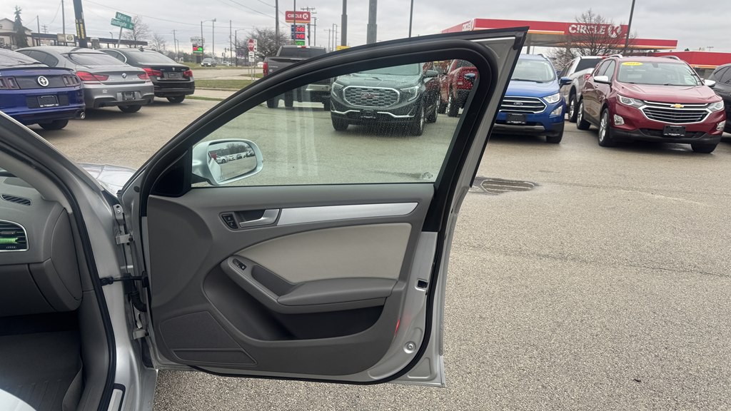 2011 Audi A4 Image 26