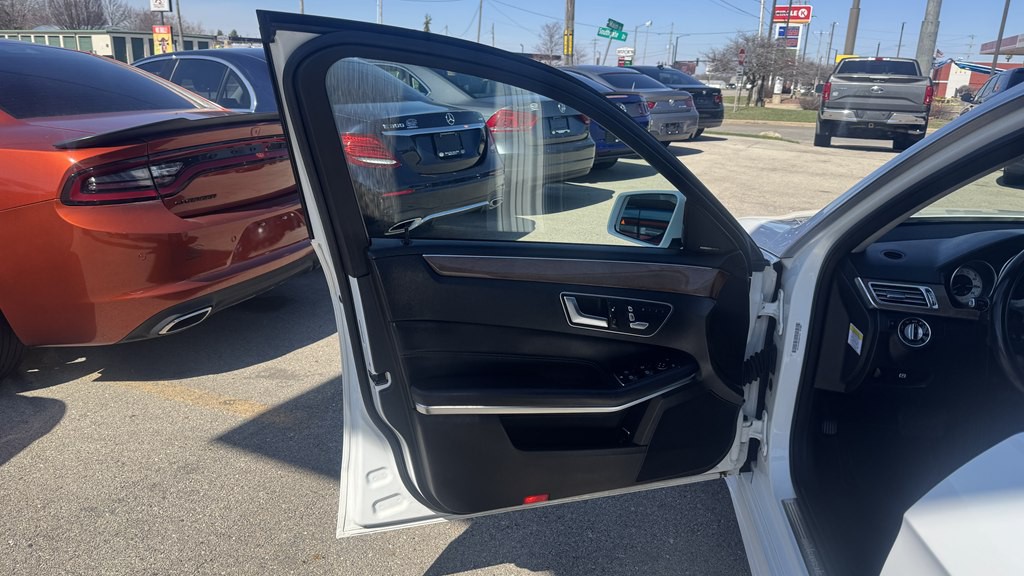 2014 Mercedes-Benz E-Class Image 13