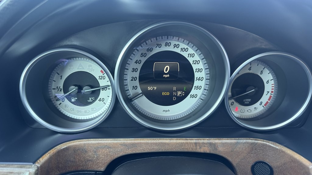 2014 Mercedes-Benz E-Class Image 17