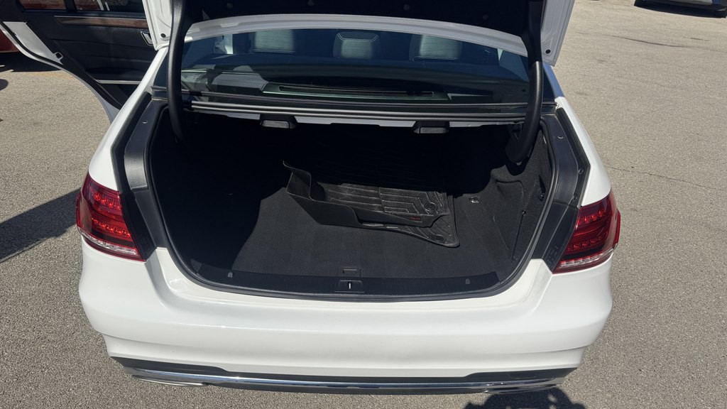 2014 Mercedes-Benz E-Class Image 21