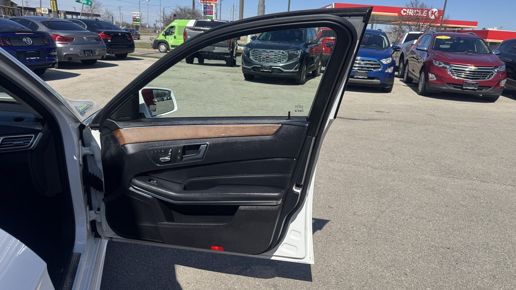 2014 Mercedes-Benz E-Class Image 27