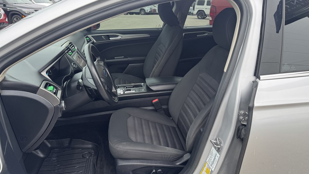 2018 Ford Fusion Image 16