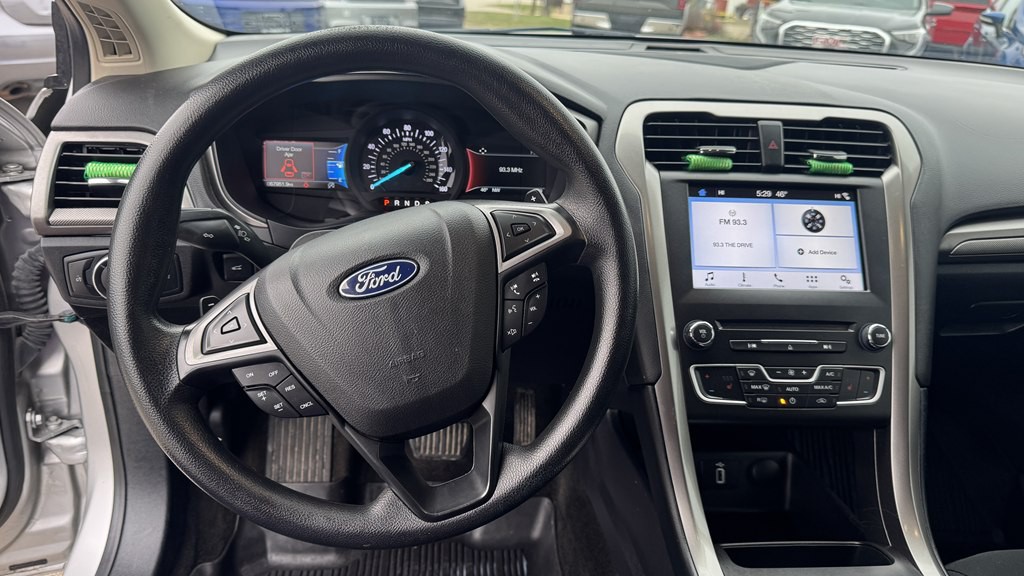 2018 Ford Fusion Image 17