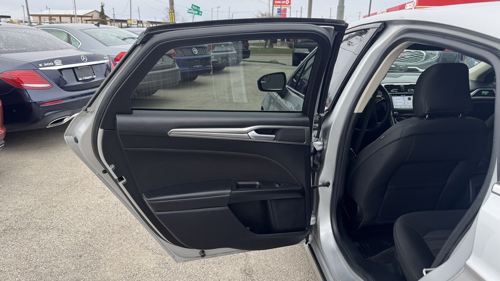 2018 Ford Fusion Image 21