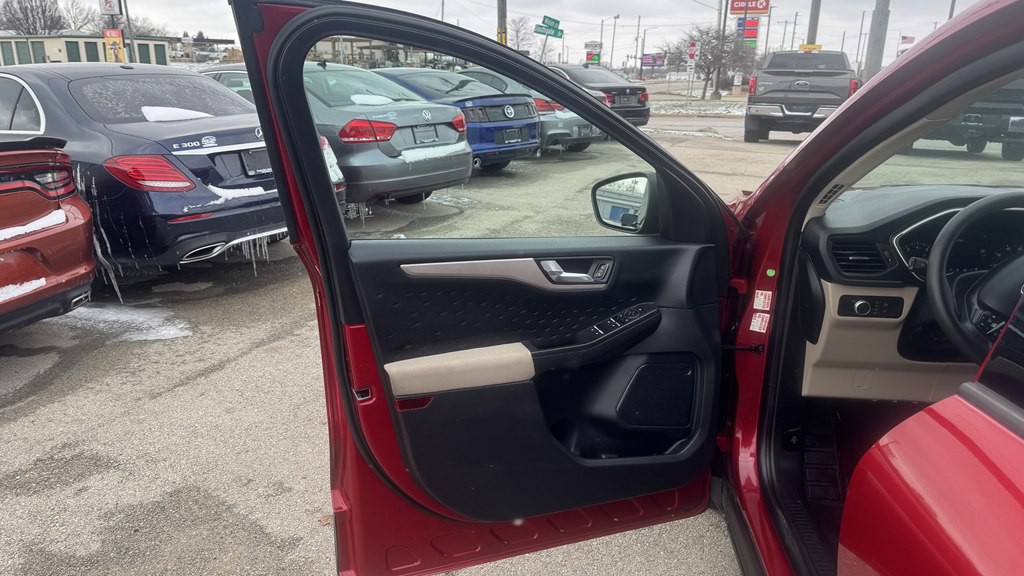 2020 Ford Escape Image 14