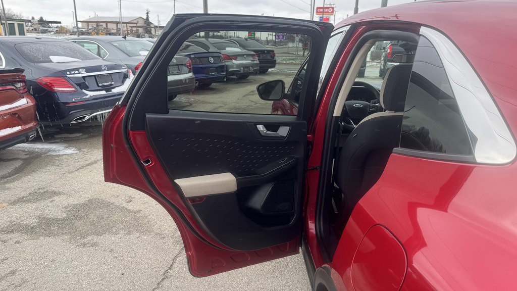 2020 Ford Escape Image 21